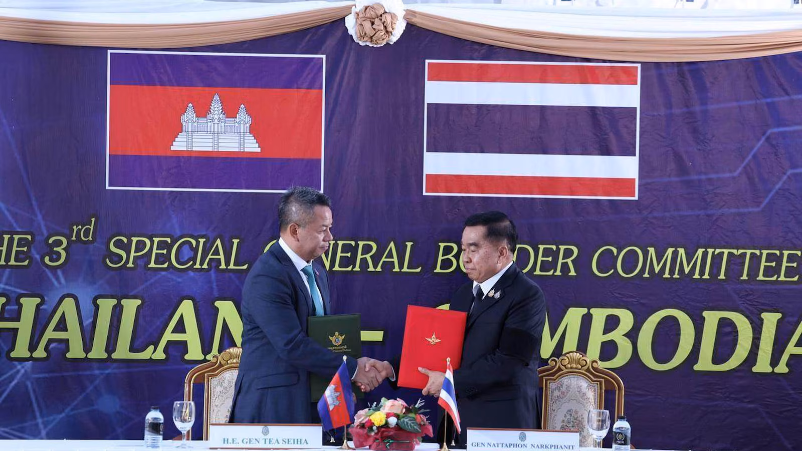 Featured image for Thailand and Cambodia Agree on Ceasefire to End Border Clashes