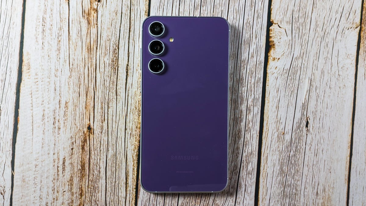Samsung Galaxy S23 FE: The Perfectly Balanced Flagship Powerhouse at a Competitive Price