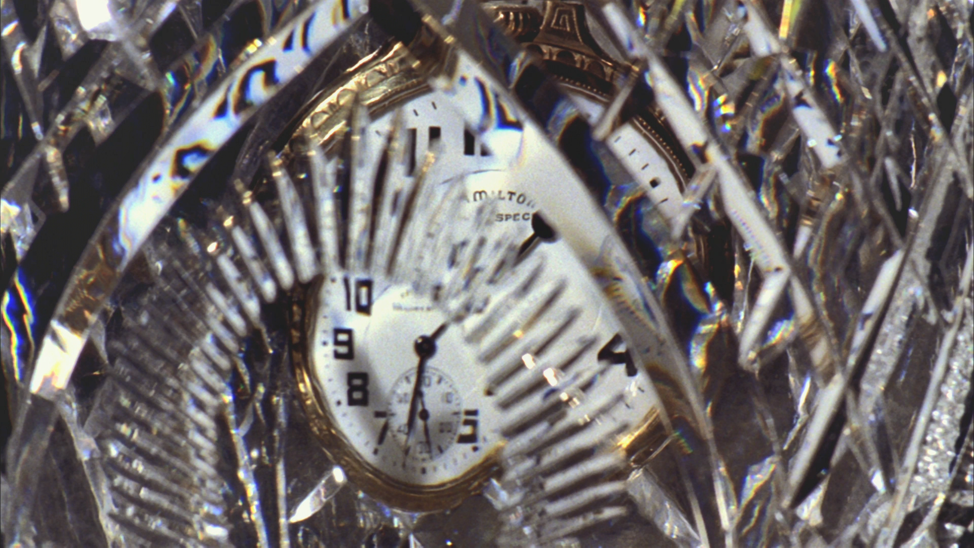 Featured image for Scientists unveil first visible time crystal with potential practical uses