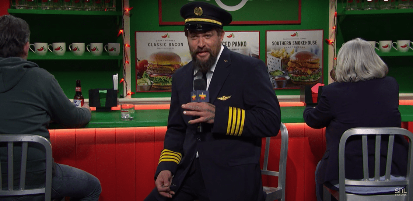 "Jason Momoa's Hilarious Thanksgiving Airport Parade on SNL"