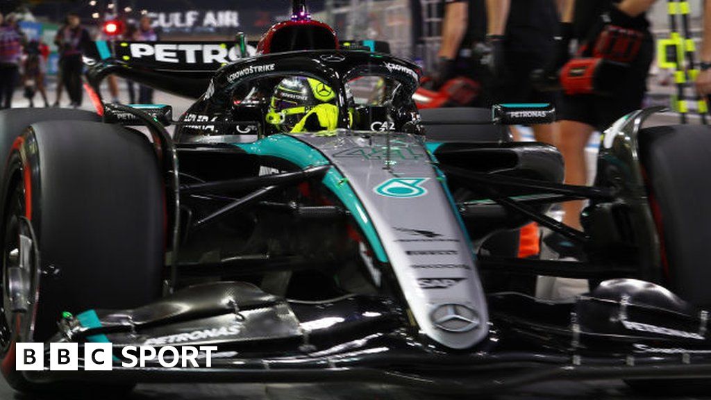 "Hamilton Leads Mercedes 1-2 in Bahrain GP Second Practice"