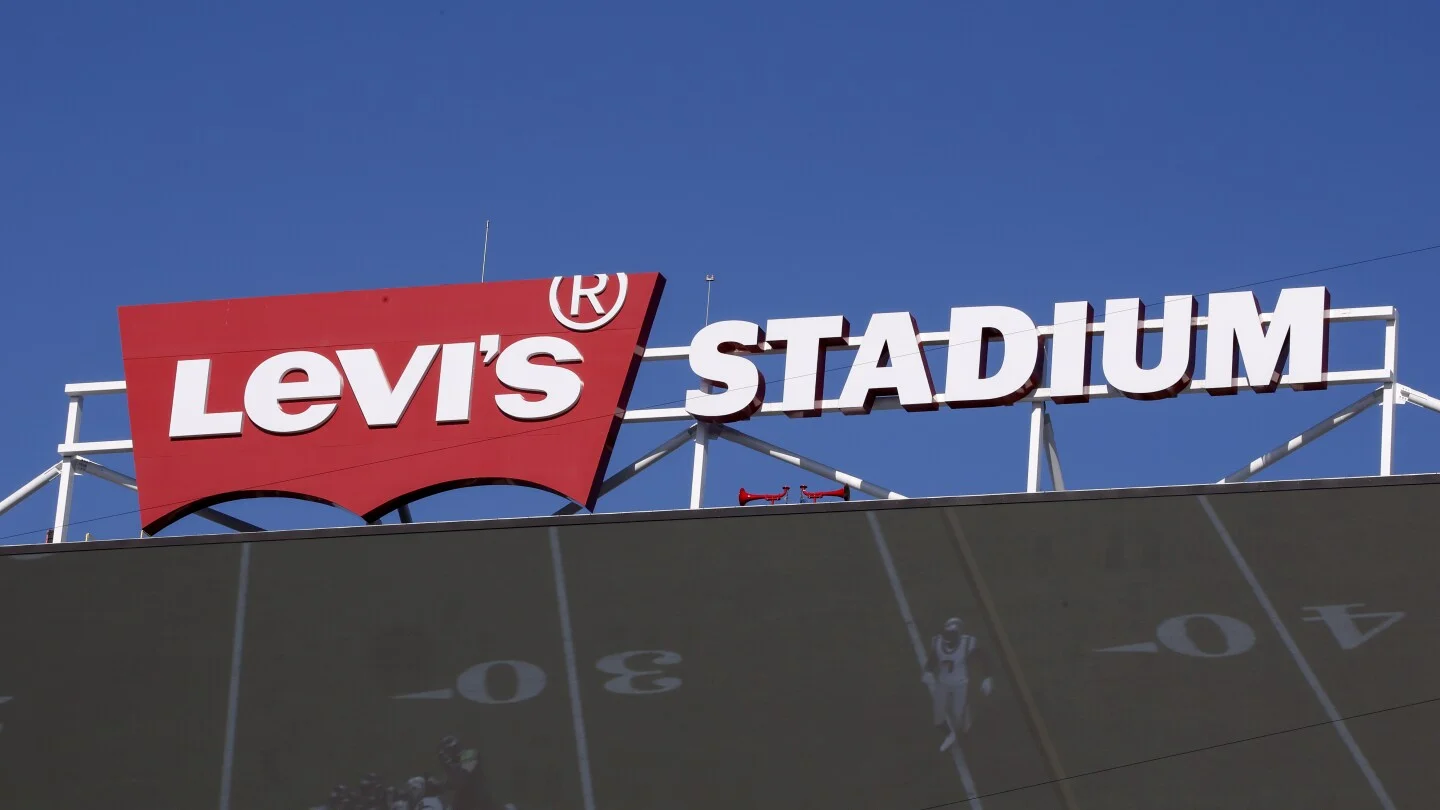 Last-Minute Bargains: Super Bowl Tickets Dip Under $4,000