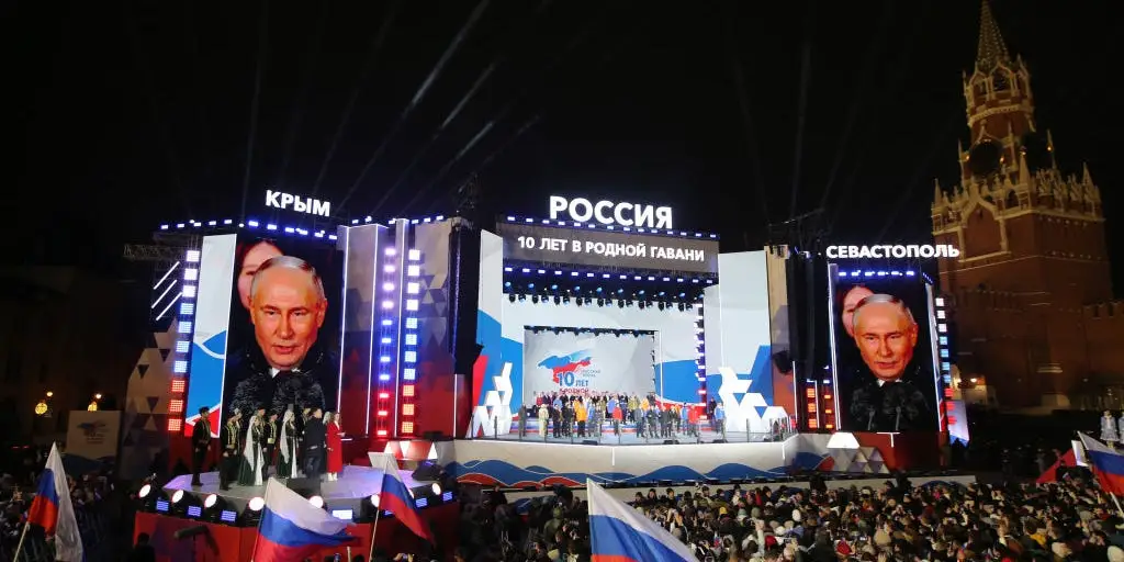 "Putin's Plan: Squeezing Russia's Elite to Fund Wider NATO Conflict"