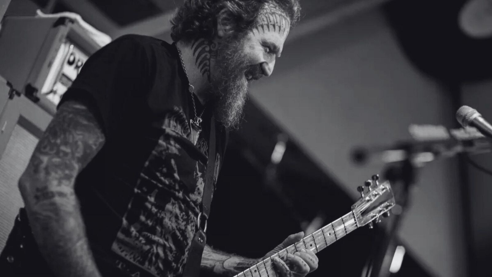 Featured image for Mastodon Honors Brent Hinds at First Concert After Tragic Passing