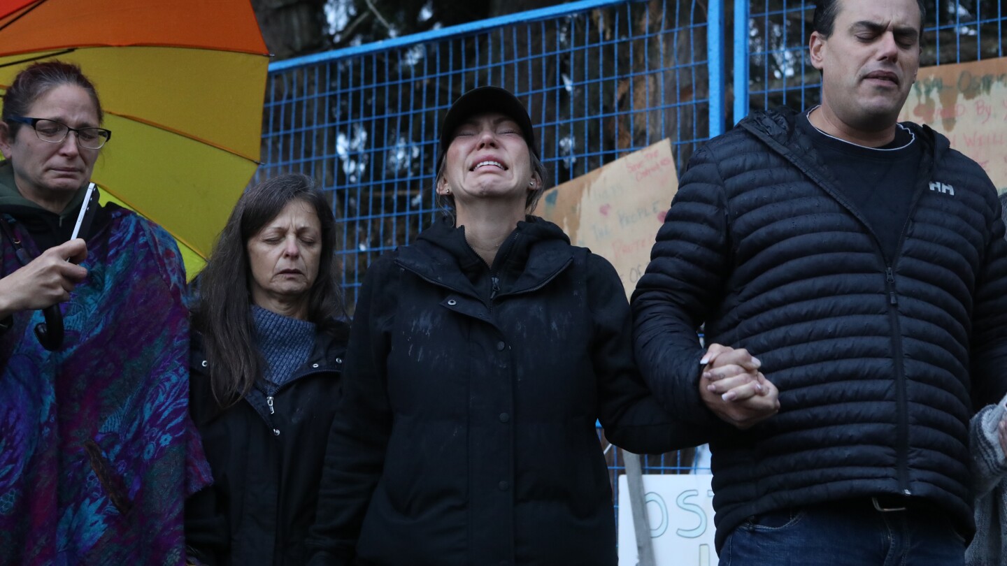 Featured image for Canadian Ostrich Farm Culled After Bird Flu Outbreak