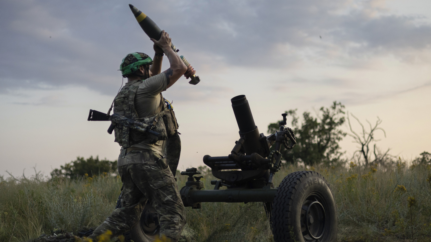 "Ukraine: $40 Million Meant for Arms Stolen by Corrupt Officials"
