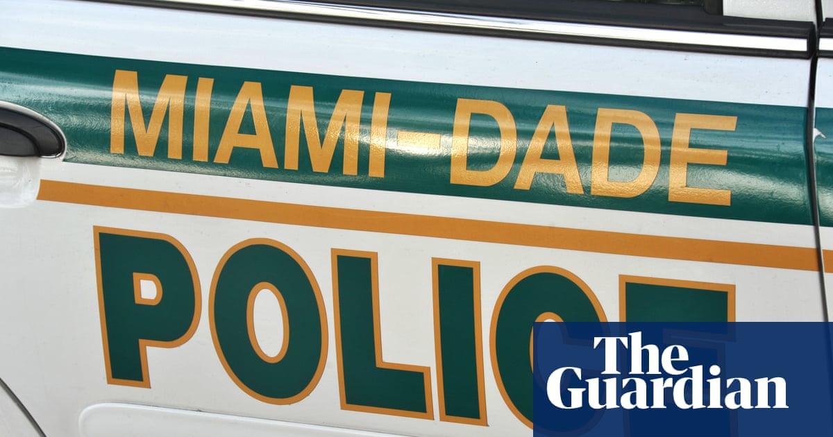 Featured image for Fatal Shooting at Florida Shopping Mall Leaves Two Dead and Seven Injured