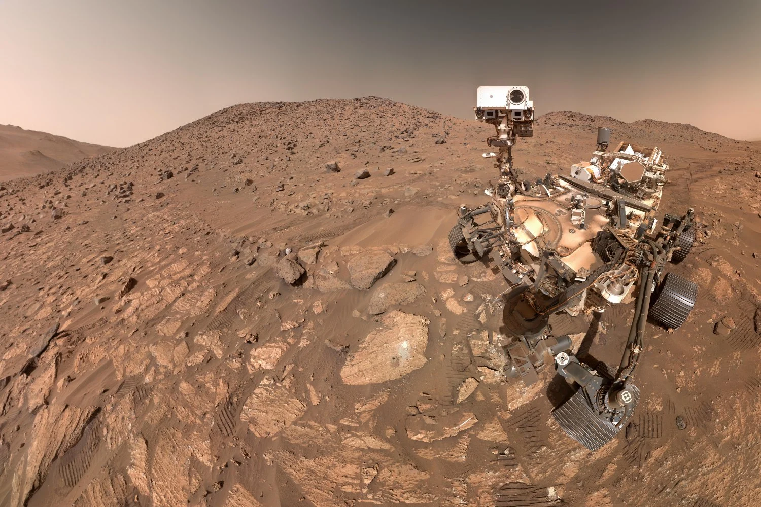 Featured image for Perseverance Rover Faces Challenges Amid Stunning Mars Discoveries