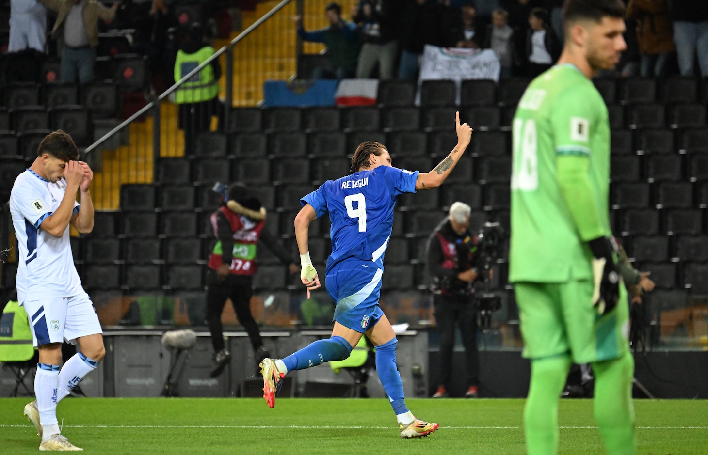 Featured image for Italy Advances in World Cup Qualifiers Amidst Tensions and Past Challenges