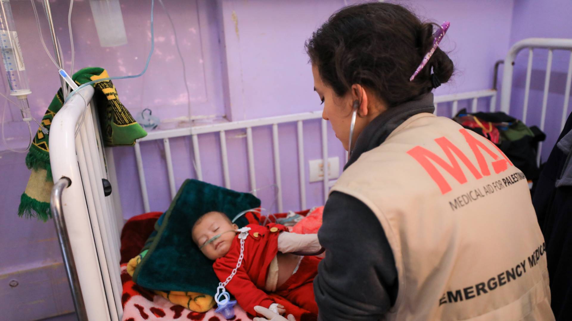 "American Pediatrician's Harrowing Account of Gaza Hospital Amid Israel's War"