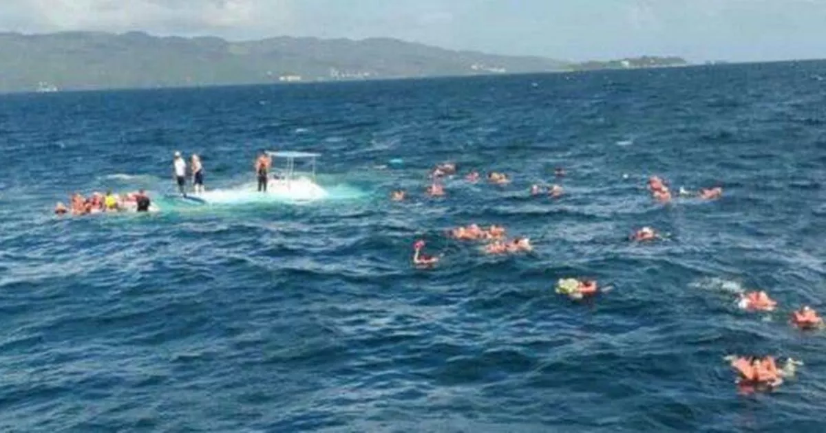 Featured image for Tourists Rescued After Catamaran Sinks Off Caribbean Coast