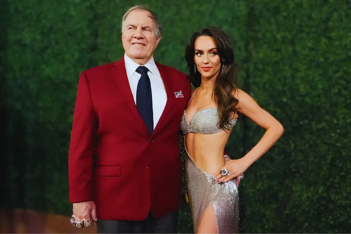 Featured image for Jordon Hudson Turns Heads in Stunning Swimsuit and Retro Style