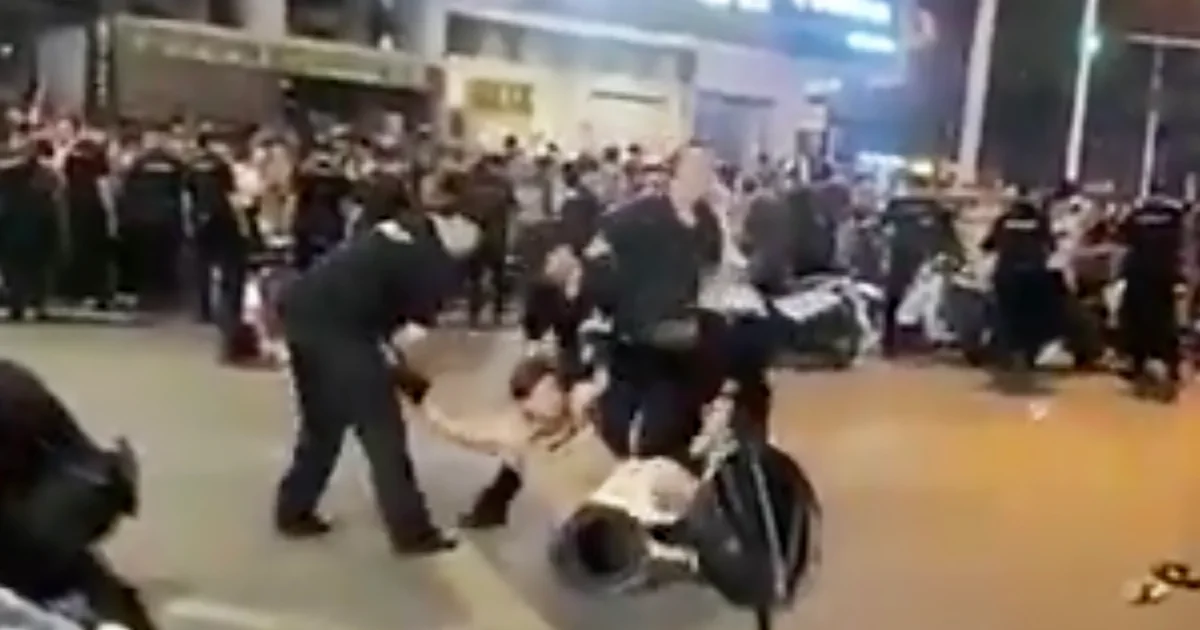 Featured image for Protests Erupt in China Over Teen Bullying Incident