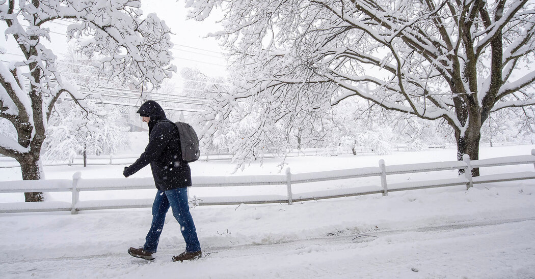 Northeast Snowstorm Leaves 400,000 Without Power