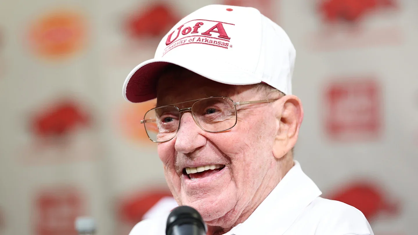 Lou Holtz moves to hospice care, family asks for privacy