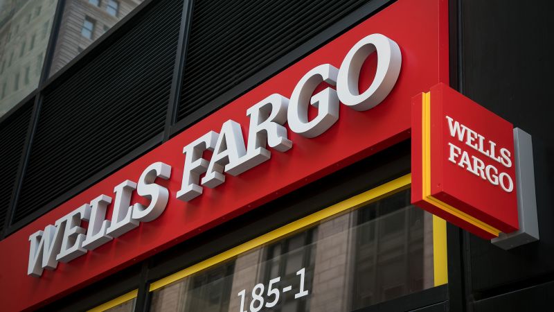 Featured image for Wells Fargo Faces Customer Complaints Over Missing Deposits