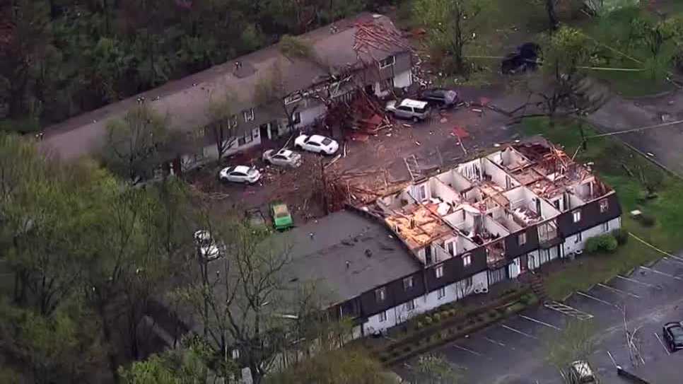 Multiple EF-1 Tornadoes Hit Louisville and Kentuckiana Area.