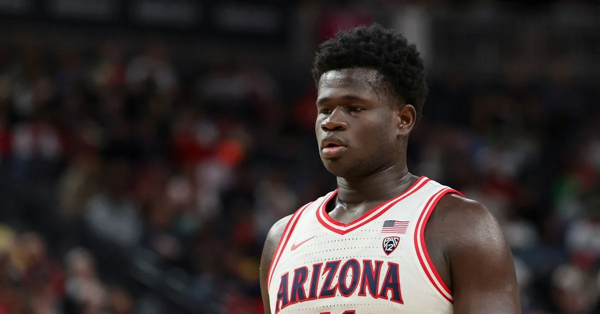 Early College Basketball Rankings: UConn Claims Top Spot, Arizona and Michigan State Make the Cut.