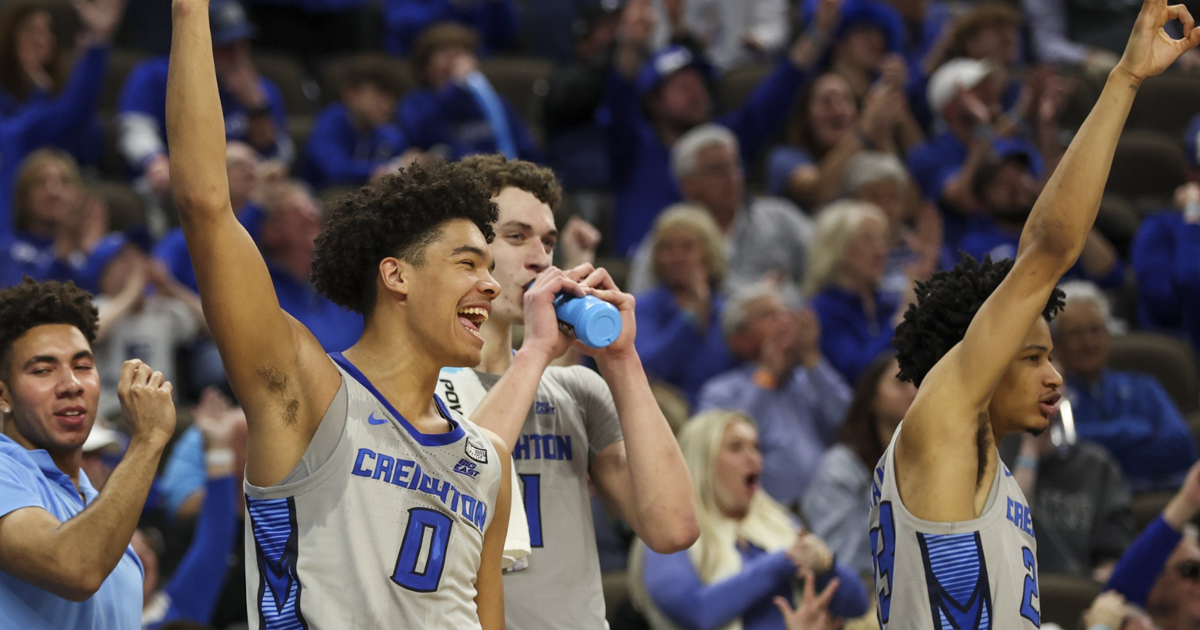 Featured image for "UConn's Geno Auriemma Climbs All-Time Wins List with Victory over Creighton"