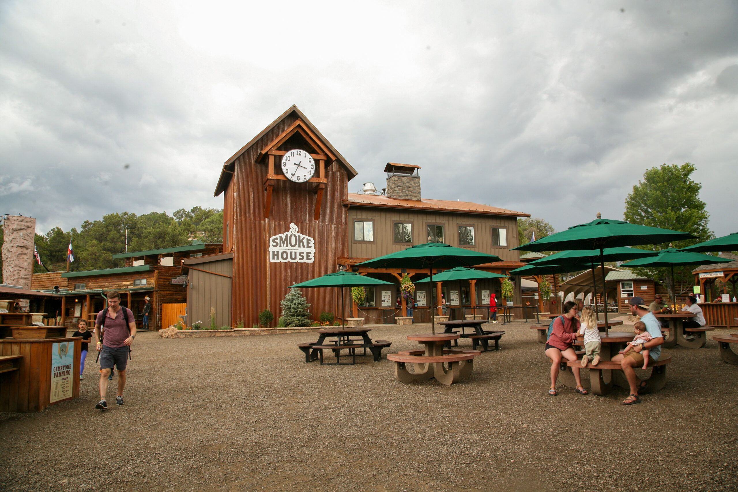 "Explosive Discovery: Man Found Dead at Glenwood Caverns Adventure Park with Arsenal of Weapons"