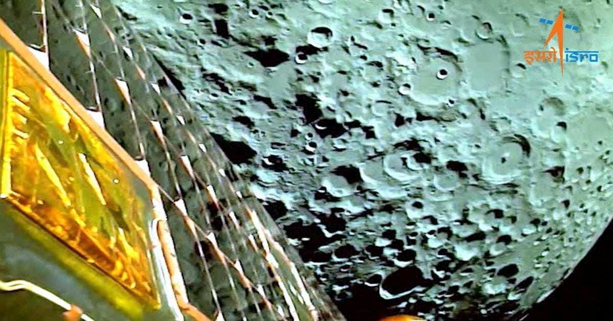 India's Moon Landing Imminent as Russia's Lunar Lander Crashes