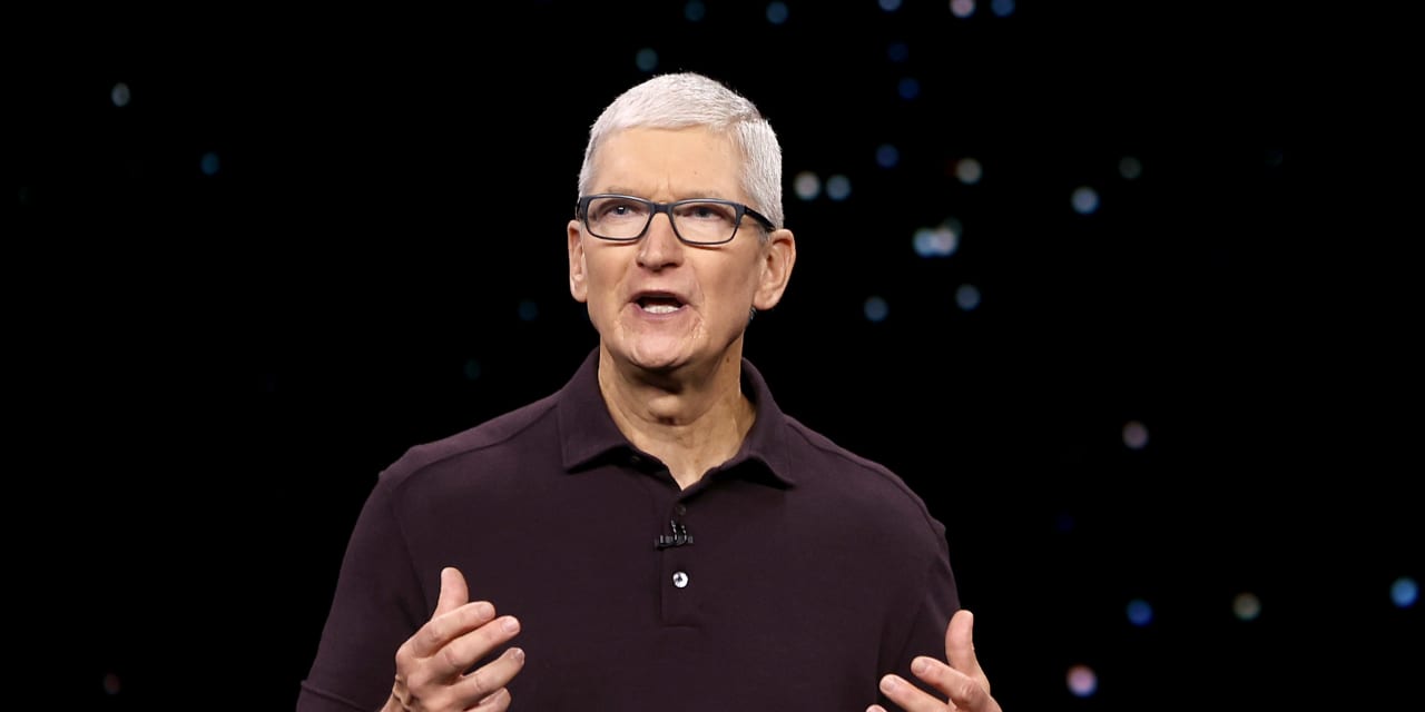 Apple secures multibillion-dollar deal for US-made 5G chips with Broadcom.