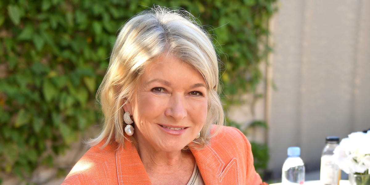 Featured image for Martha Stewart Criticizes Remote Work and Defends Traditional Work Culture