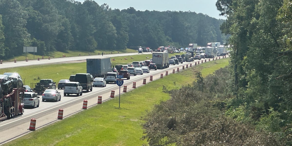 Featured image for Fatal Multi-Motorcycle Crash on I-10 Leaves One Dead, Four Injured