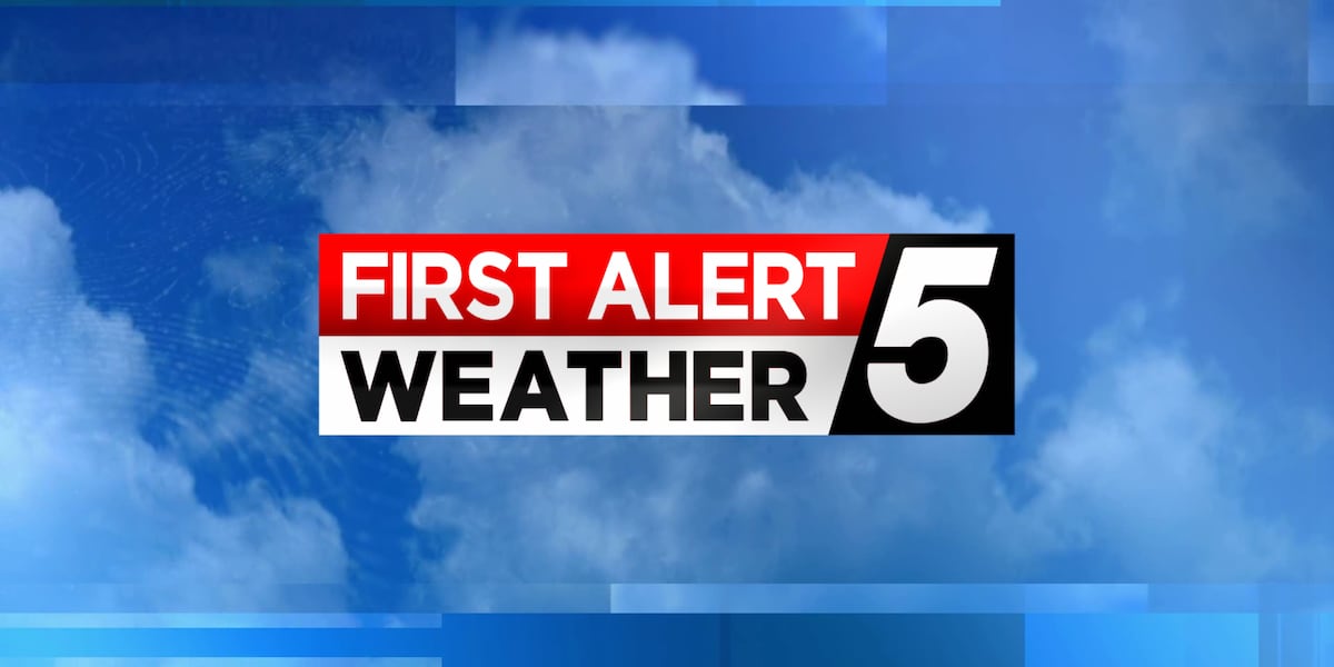 Featured image for Winter Weather Alert: Snow Showers Today, Widespread Snow Expected Monday