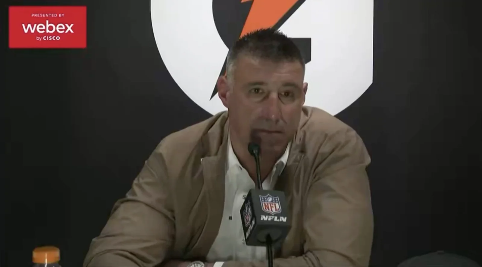 Vrabel brushes off ‘must-win’ label as Opening Night prank returns
