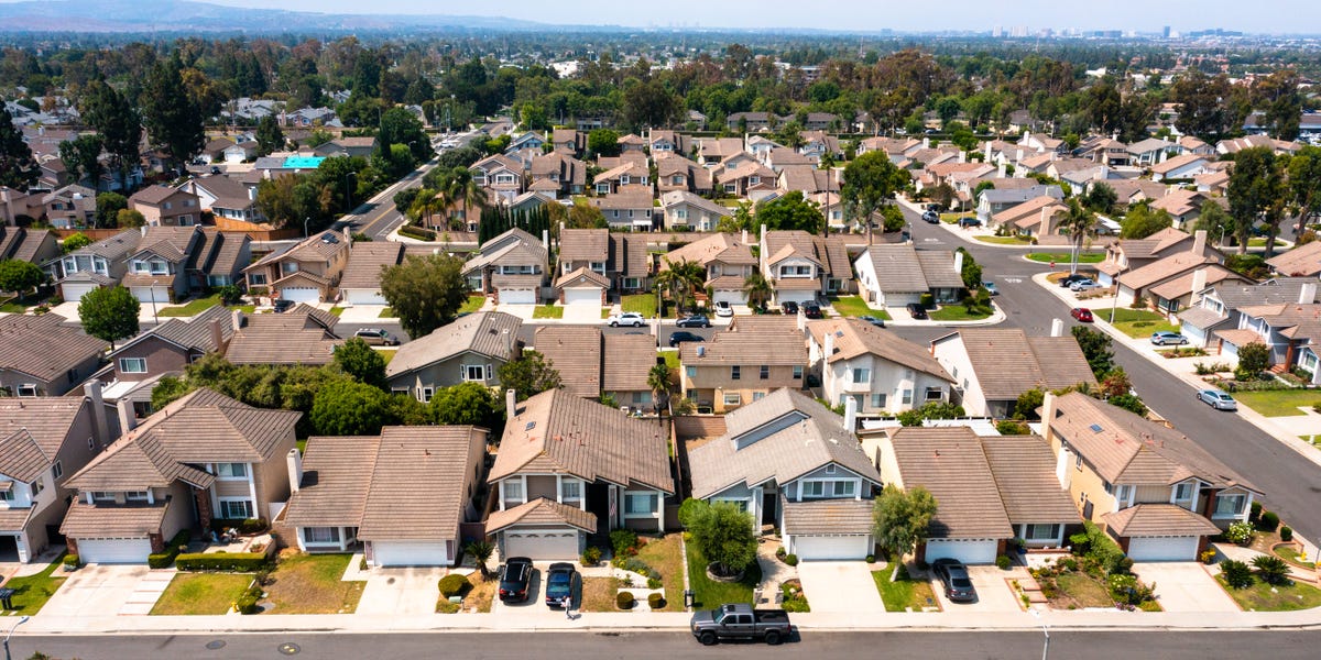 Mortgage Rate Surge Causes Homebuyers to Back Out, Worsening Housing Affordability