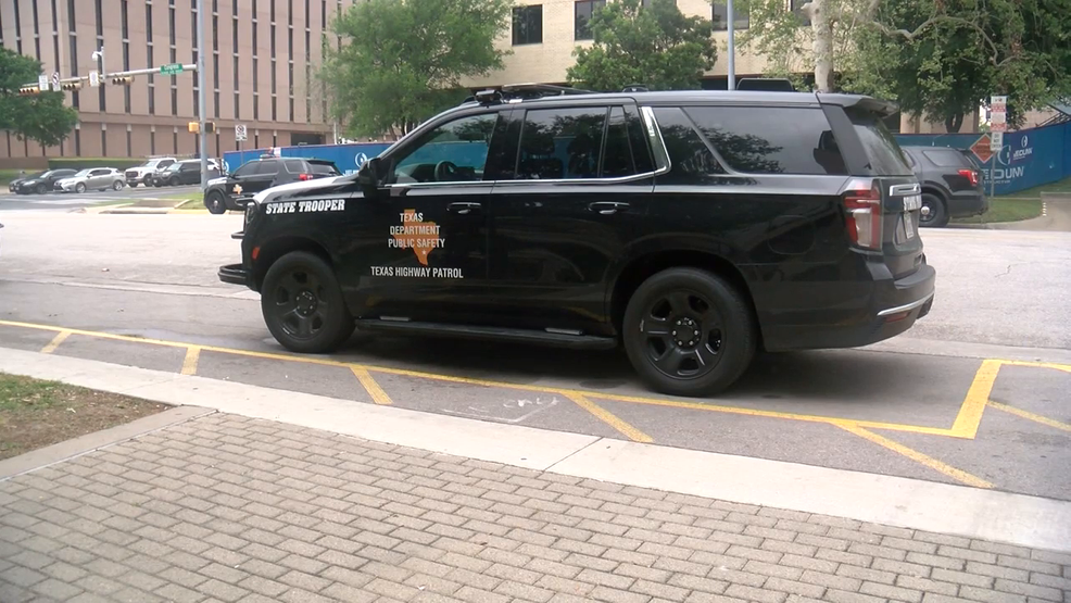 Featured image for Texas DPS Suspends Partnership with Austin Police, Sends Troopers to Border