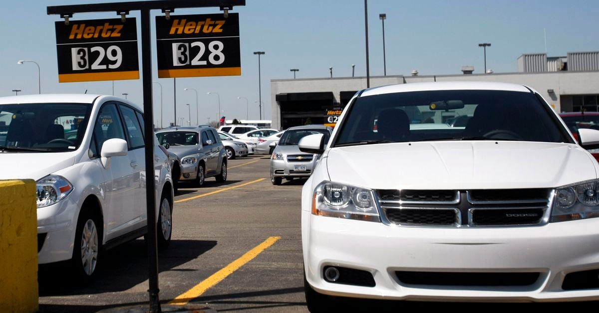 Featured image for Hertz to Sell 20,000 Electric Vehicles Amid Strong Demand for Gas-Powered Cars