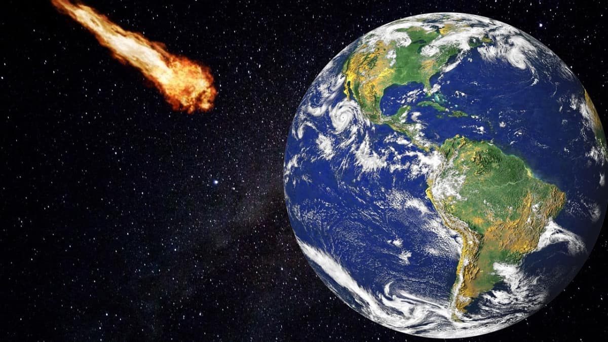 "NASA Alerts on Multiple Asteroids Speeding Towards Earth"
