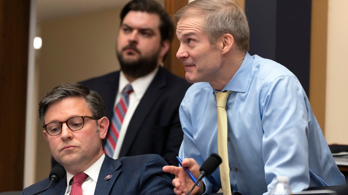Partisan Battle Erupts Over Social Media Suppression by Facebook and Twitter