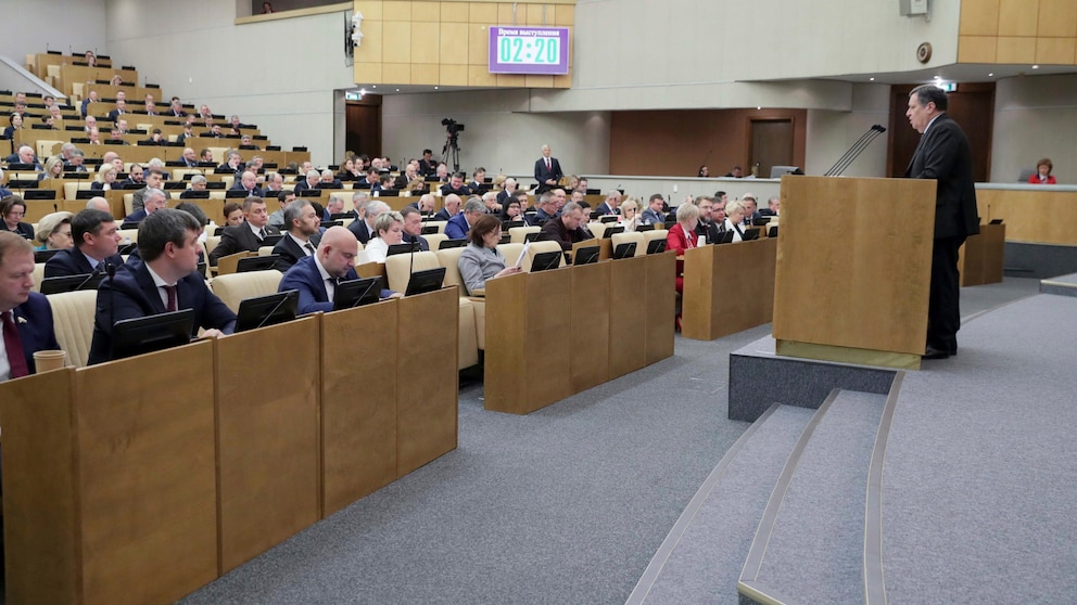 Featured image for Russian Lawmakers Pass Record Budget with Unprecedented Defense Focus