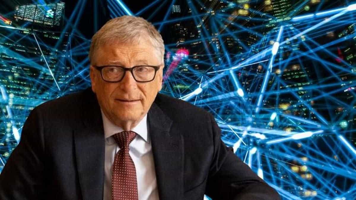 Featured image for Bill Gates Reveals Major Mistake That Could Have Bankrupted Microsoft