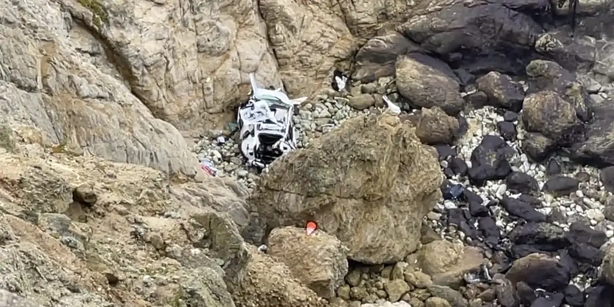 Featured image for Tesla Cliff Crash: Doctor's Intentions Revealed in Unsealed Court Documents