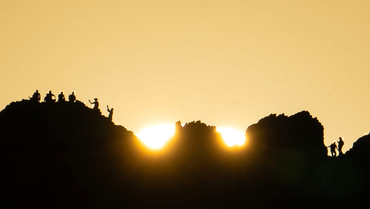 Featured image for "Phoenix's Record-Breaking Heat Wave Continues, Summer Sizzles On"