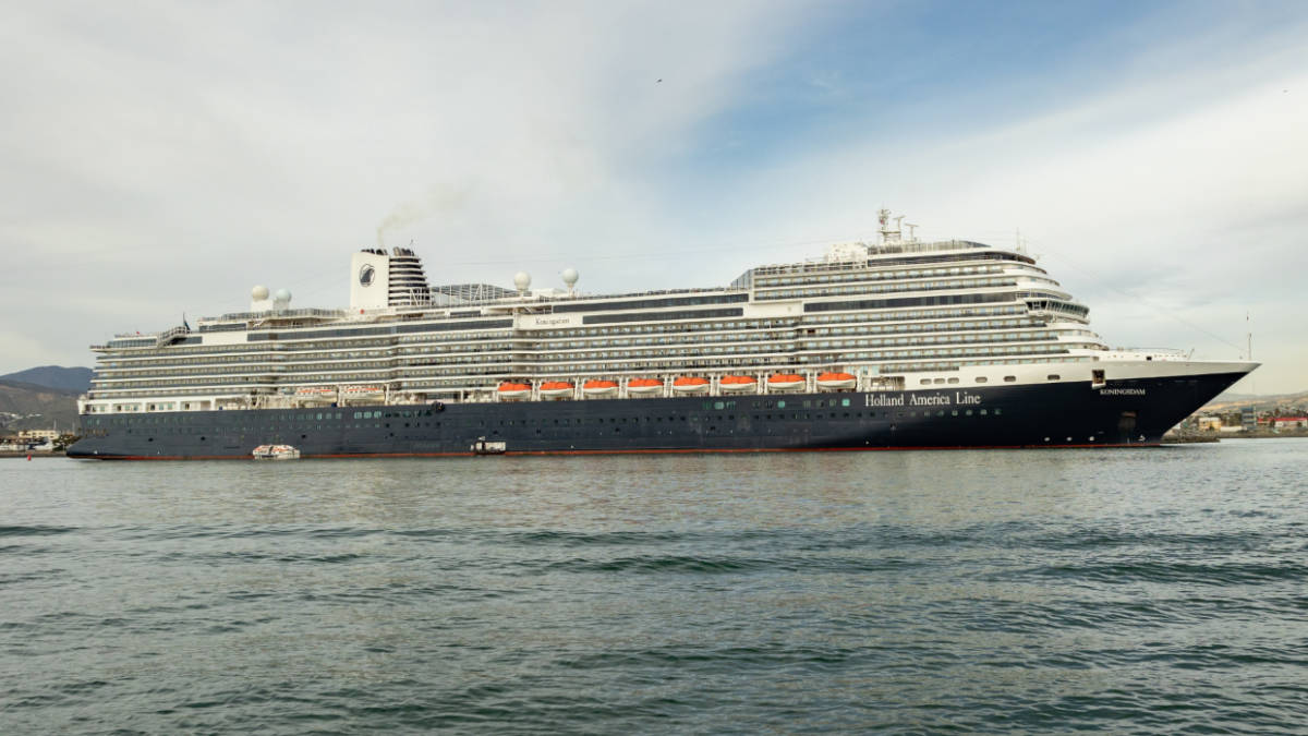 Featured image for "Outbreak Strikes Holland America Ship on 35-Day Cruise"