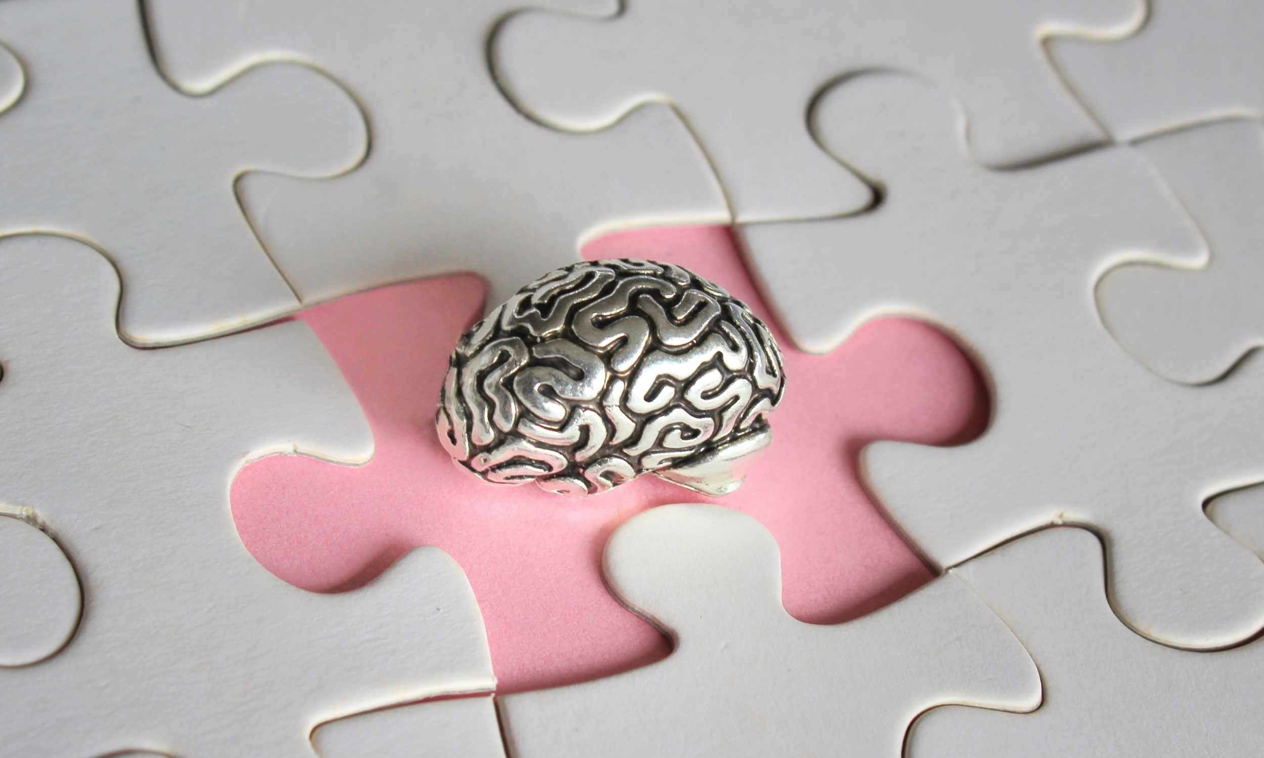 Featured image for Omega-3s and Nutrients May Reduce Women's Risk of Alzheimer’s