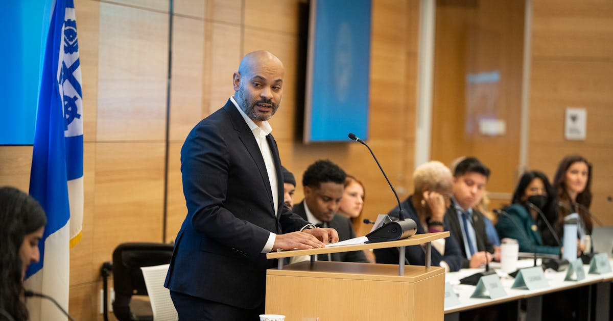 Minneapolis Council Considers Changes to Rideshare Ordinance Amid Uber and Lyft Uncertainty