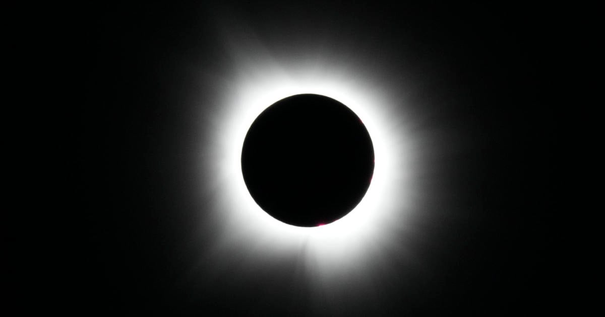 Featured image for "Dazzling Solar Eclipse Lights Up New York's Path of Totality"