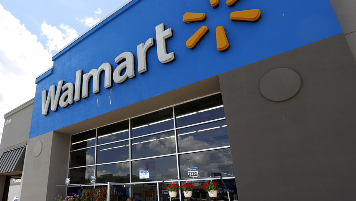 Featured image for "Walmart Stores Eliminate Self-Checkout Lanes, Prompting Customer Backlash"