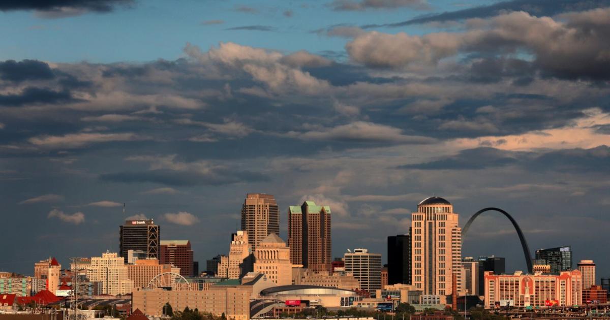 Featured image for Census data reveals population shifts and growth in various U.S. counties.