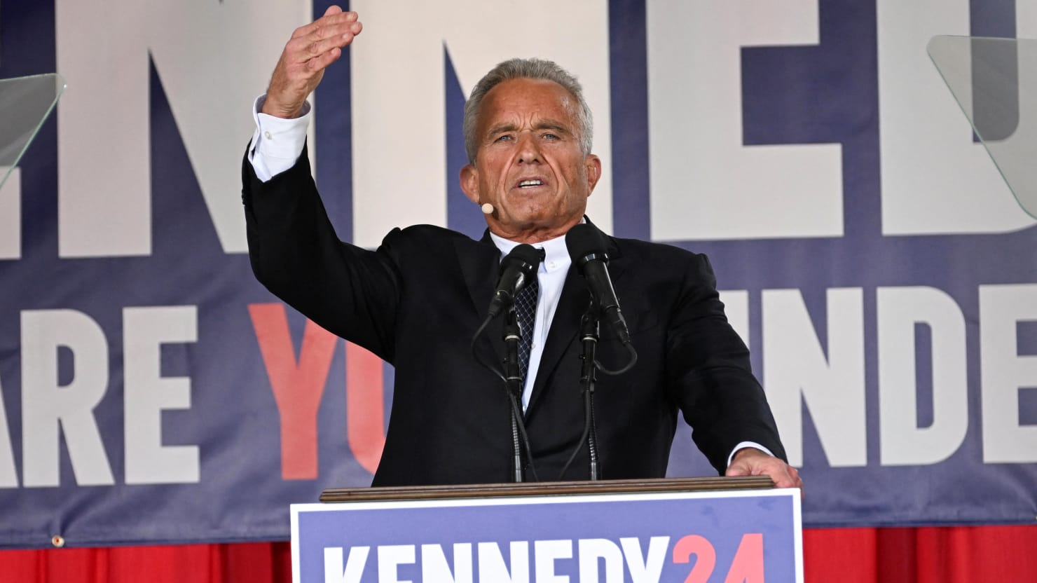 "RFK Jr. Surpasses Biden in Attracting Trump Donors: Report"