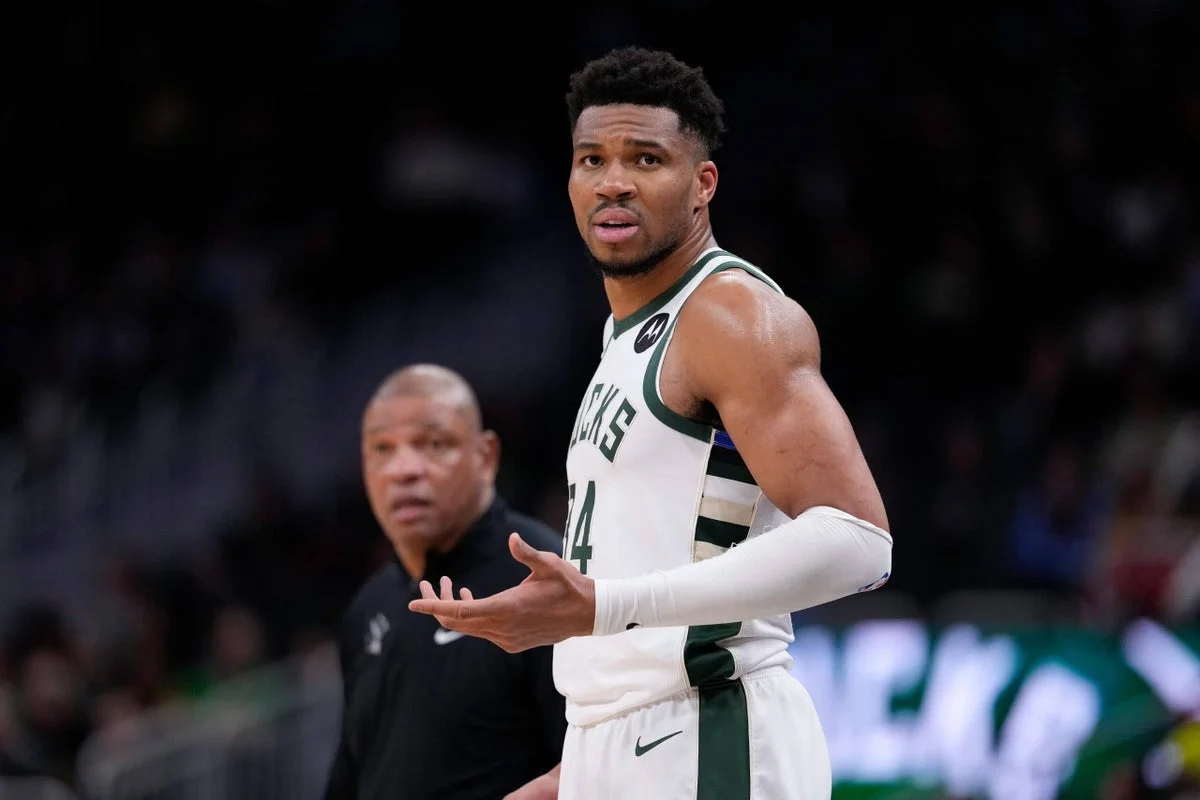 Giannis pushes to play as Bucks debate finishing the season