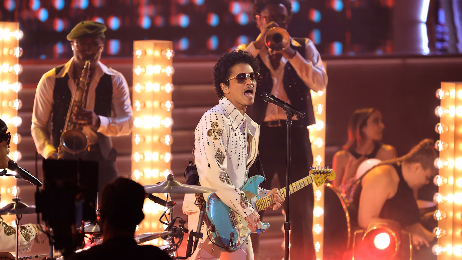 Featured image for Bruno Mars Announces Romantic Tour with Stadium and Special Stops