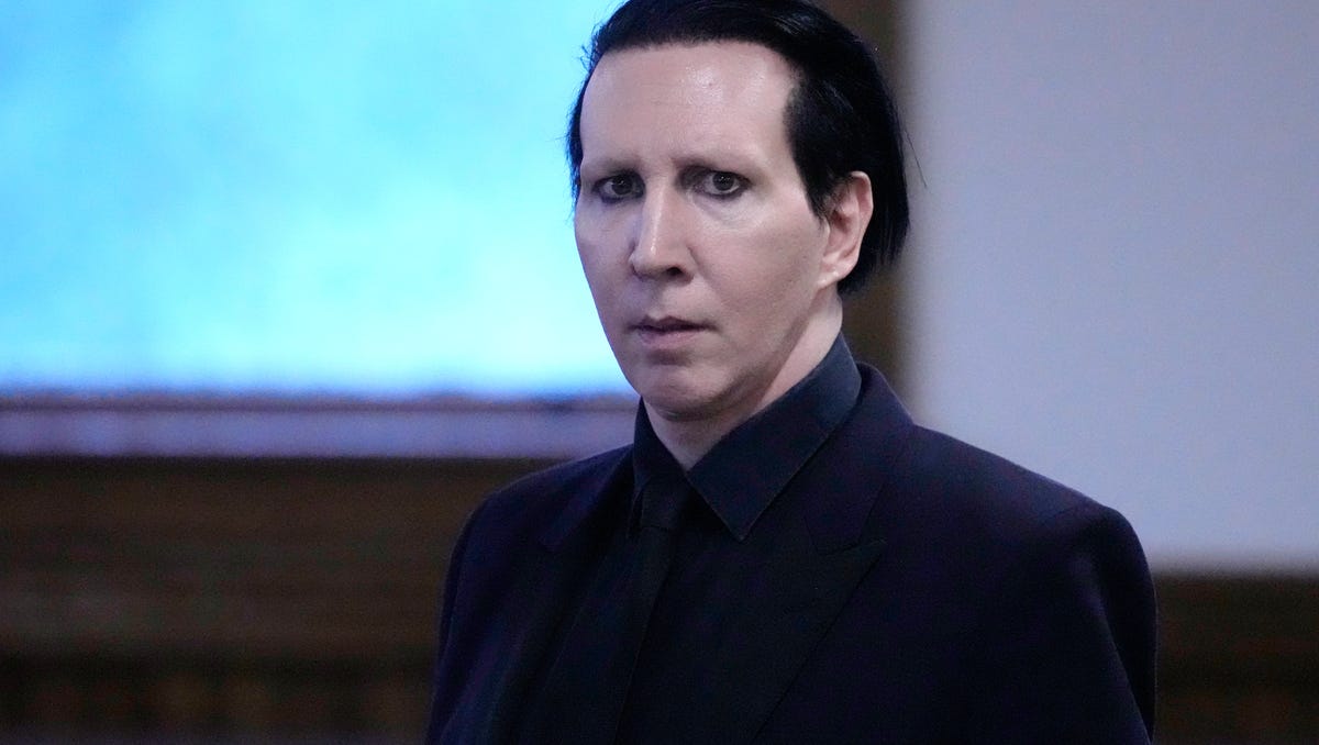 Featured image for "Marilyn Manson Successfully Completes Court-Mandated AA Program"