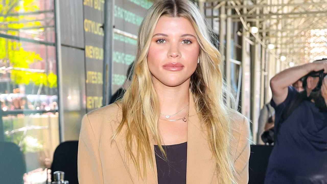 Featured image for Sofia Richie-Grainge's Colorful Style and Beauty Obsessions